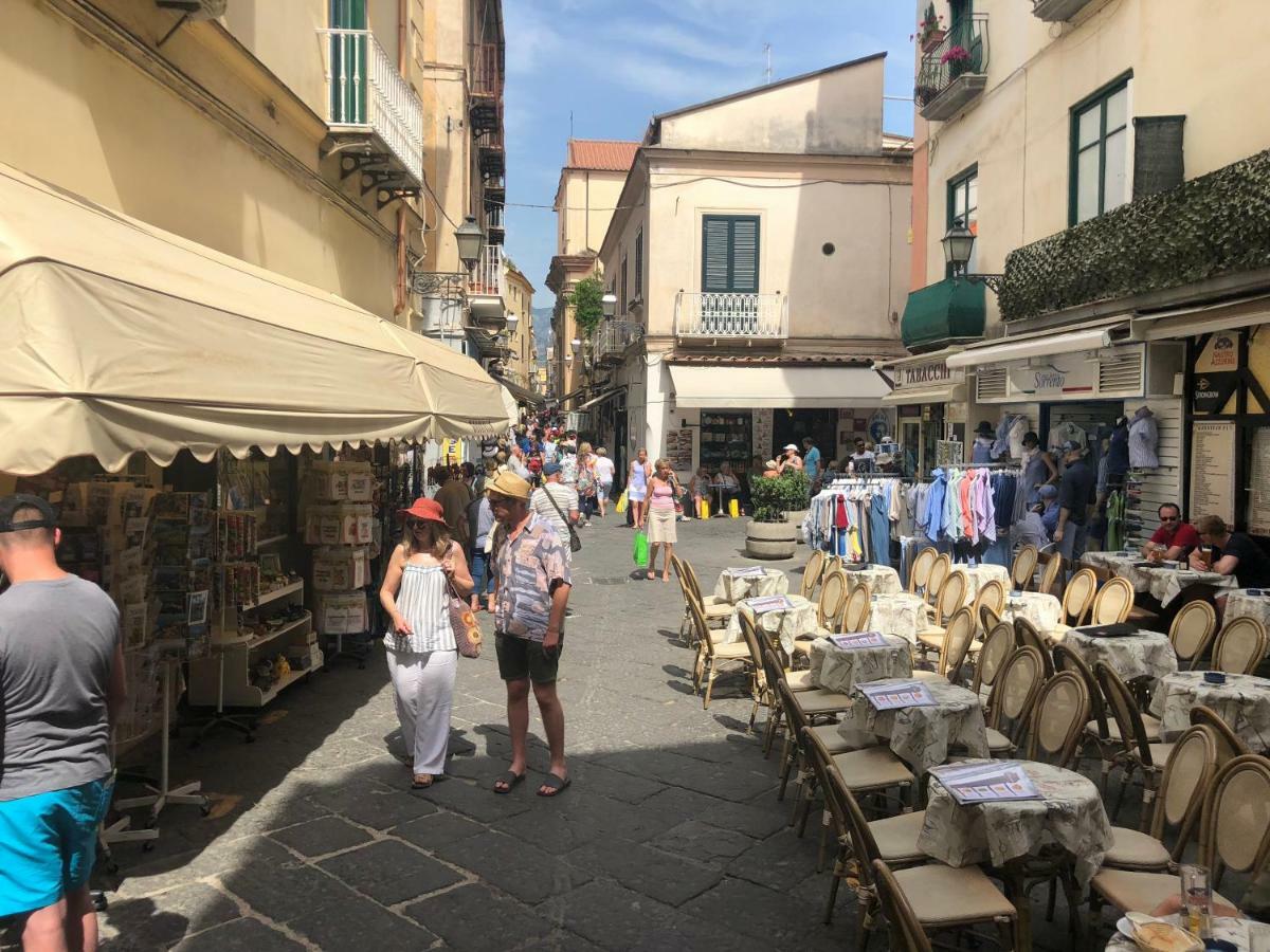 Suites Sorrento Elegance Экстерьер фото